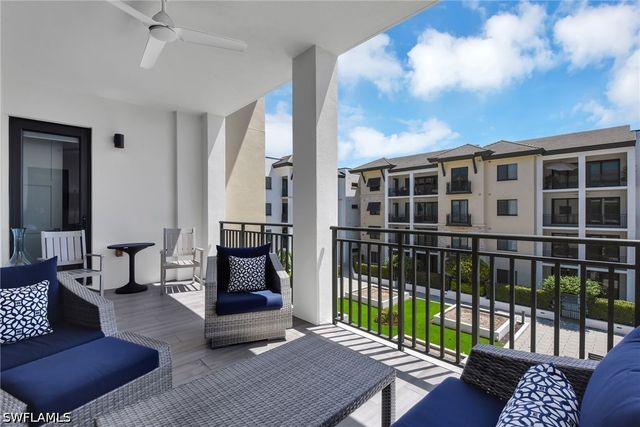 1035 3rd AVE S 406, Naples, FL 34102