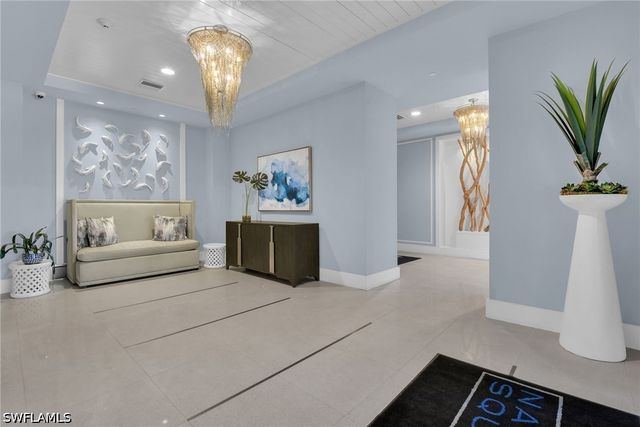 1035 3rd AVE S 406, Naples, FL 34102