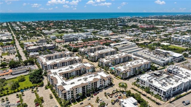 1035 3rd AVE S 406, Naples, FL 34102