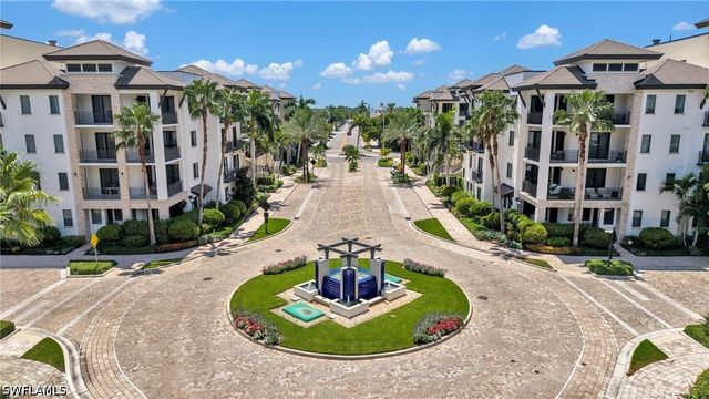 1035 3rd AVE S 406, Naples, FL 34102
