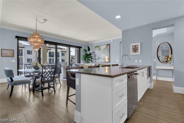 1035 3rd AVE S 406, Naples, FL 34102