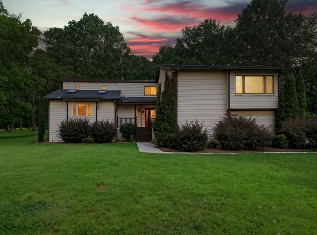 12 Diemer Rd, Fayetteville, TN 37334