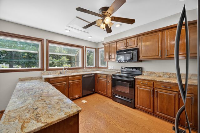 12 Diemer Rd, Fayetteville, TN 37334