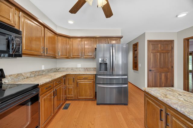 12 Diemer Rd, Fayetteville, TN 37334