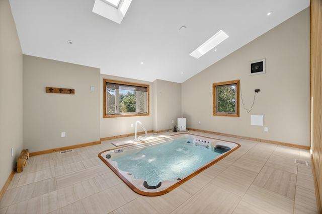 12 Diemer Rd, Fayetteville, TN 37334