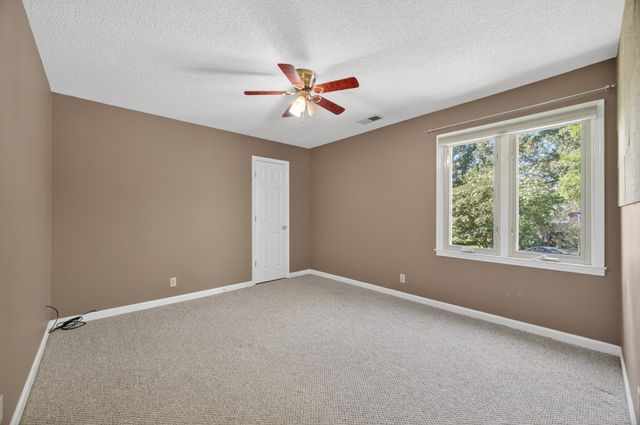 12 Diemer Rd, Fayetteville, TN 37334