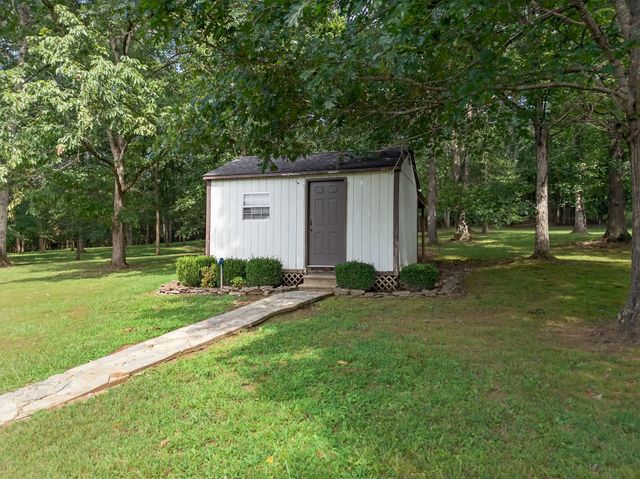 12 Diemer Rd, Fayetteville, TN 37334