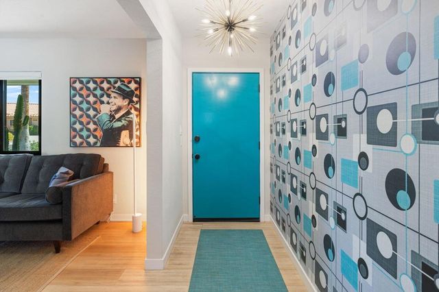 2227 Paseo Roseta, Palm Springs, CA 92262