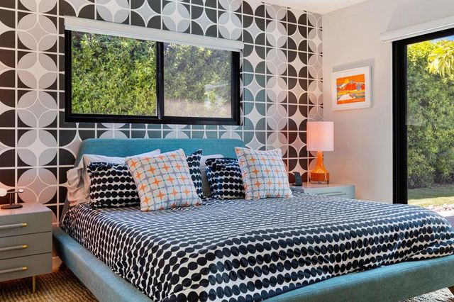 2227 Paseo Roseta, Palm Springs, CA 92262