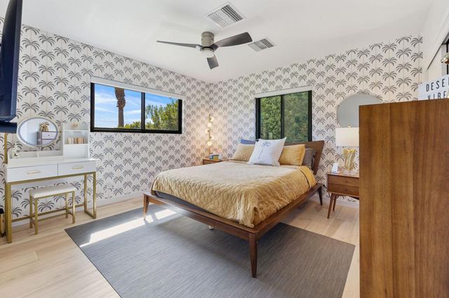 2227 Paseo Roseta, Palm Springs, CA 92262