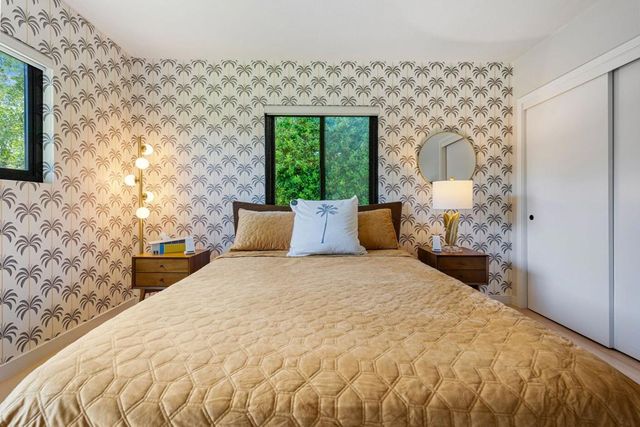 2227 Paseo Roseta, Palm Springs, CA 92262