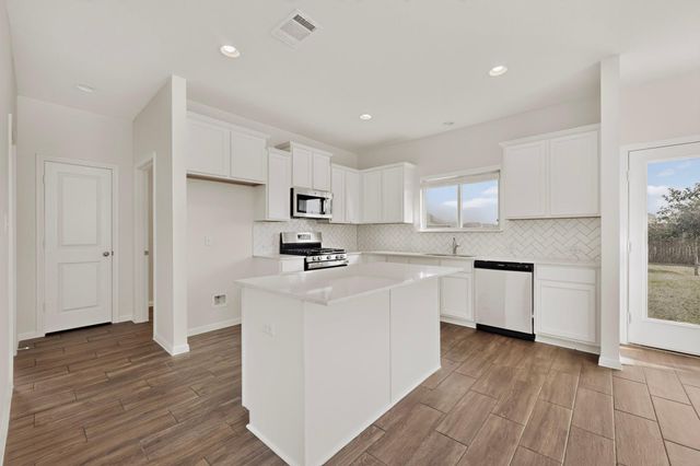 12432 Ostrich TRL, Manor, TX 78653