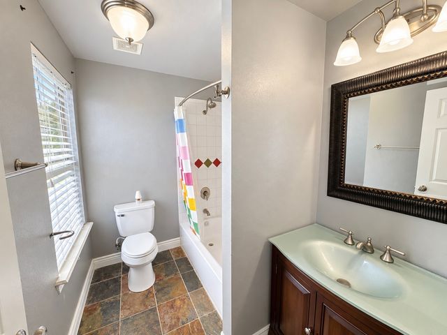 218 Ixworth Avenue, Bossier City, LA 71111
