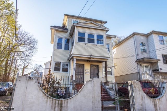 181 Osborne Ter, Newark City, NJ 07112