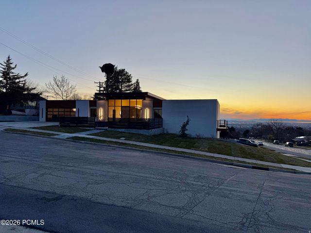 1332 S Canterbury Drive, Salt Lake City, UT 84108