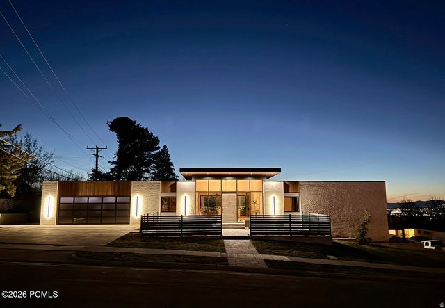 1332 S Canterbury Drive, Salt Lake City, UT 84108