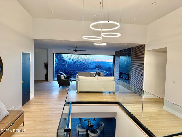 1332 S Canterbury Drive, Salt Lake City, UT 84108