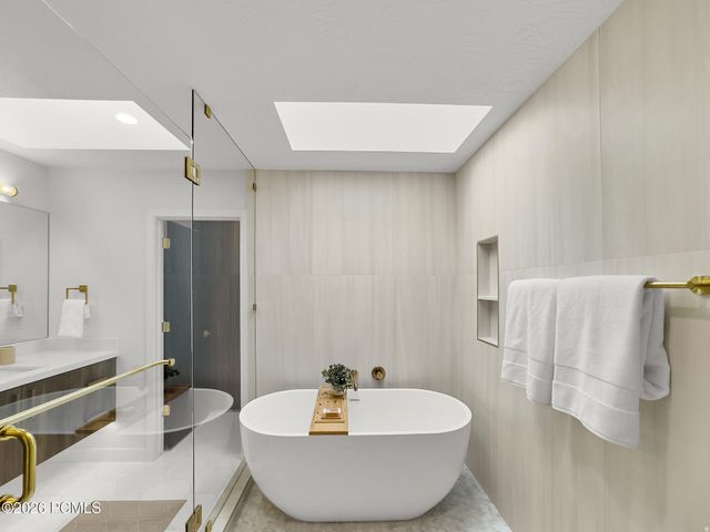 1332 S Canterbury Drive, Salt Lake City, UT 84108