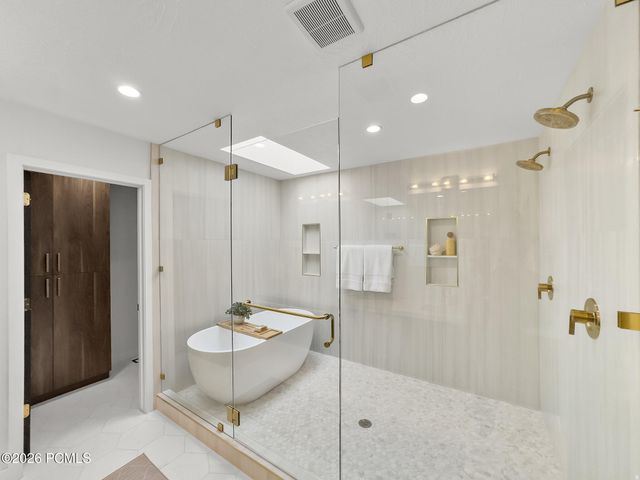 1332 S Canterbury Drive, Salt Lake City, UT 84108