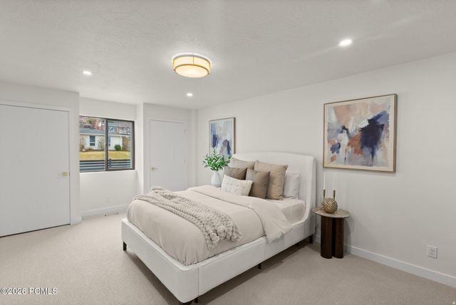 1332 S Canterbury Drive, Salt Lake City, UT 84108