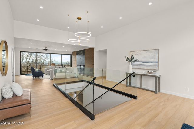 1332 S Canterbury Drive, Salt Lake City, UT 84108