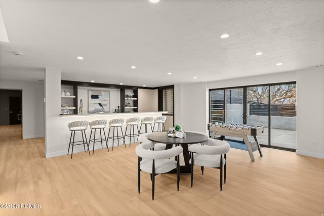 1332 S Canterbury Drive, Salt Lake City, UT 84108