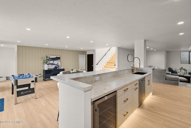 1332 S Canterbury Drive, Salt Lake City, UT 84108