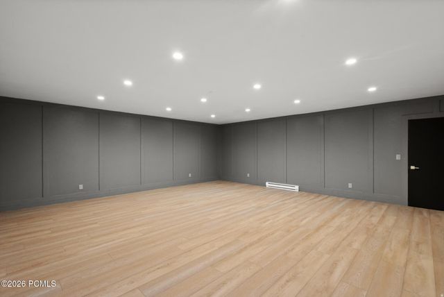 1332 S Canterbury Drive, Salt Lake City, UT 84108