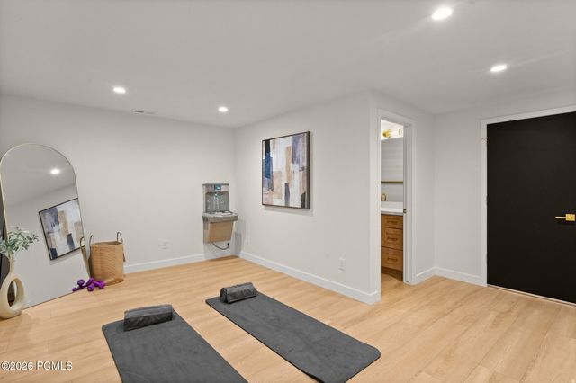 1332 S Canterbury Drive, Salt Lake City, UT 84108