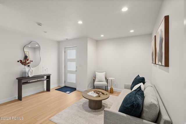 1332 S Canterbury Drive, Salt Lake City, UT 84108