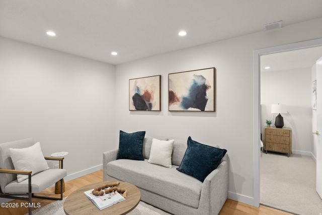 1332 S Canterbury Drive, Salt Lake City, UT 84108