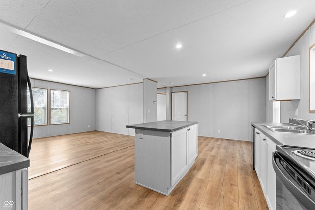 2177 N 4th Street, Seelyville, IN 47803