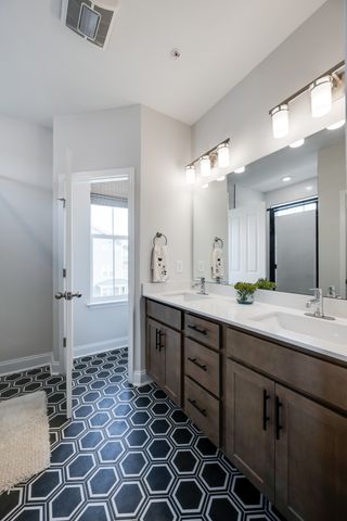 829 Westcott Ln, Antioch, TN 37013