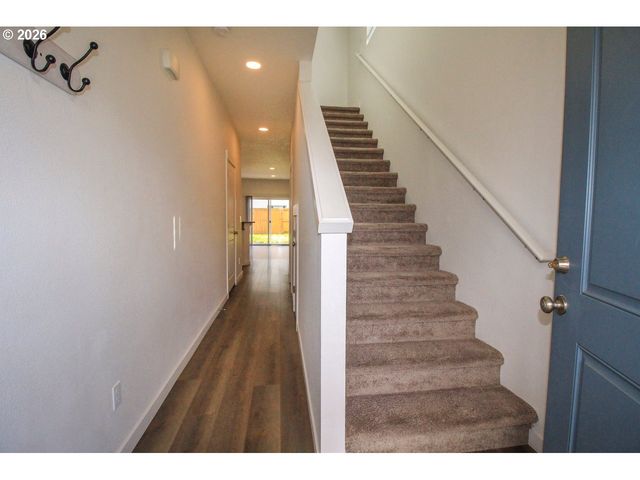842 S 22ND Ave, Cornelius, OR 97113