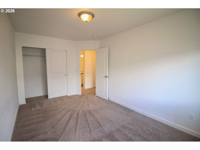 842 S 22ND Ave, Cornelius, OR 97113