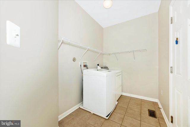 1920 MORAN DR, Frederick, MD 21702