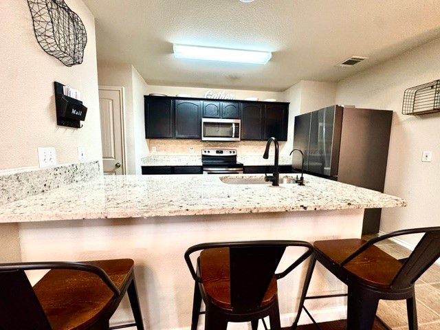 2053 Lake Trail Drive, Heartland, TX 75126