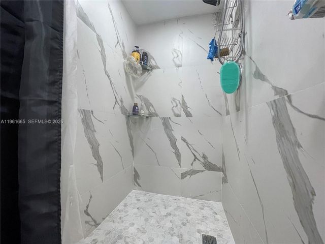 19800 SW 180th Ave UNIT 132, Miami, FL 33187