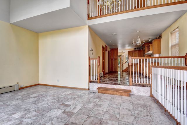 6238 S Kolmar Avenue, Chicago, IL 60629