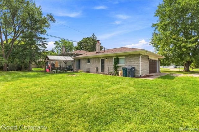 3870 Fernleigh Drive, Troy, MI 48083
