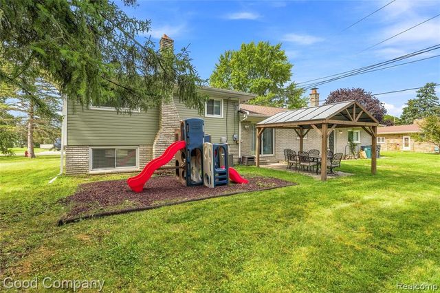 3870 Fernleigh Drive, Troy, MI 48083