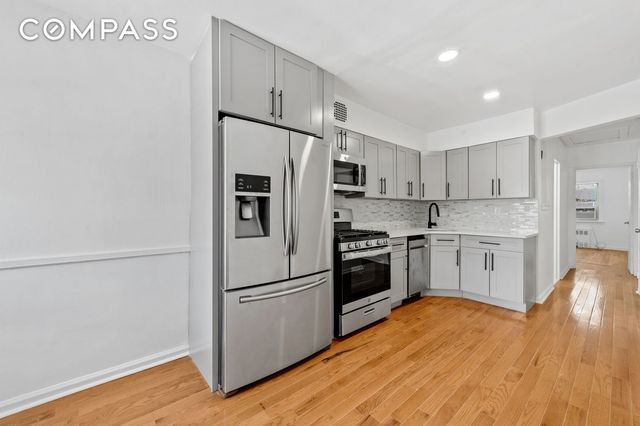 1250 E 98th Street, New York City, NY 11236