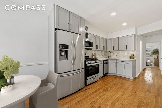 1250 E 98th Street, New York City, NY 11236