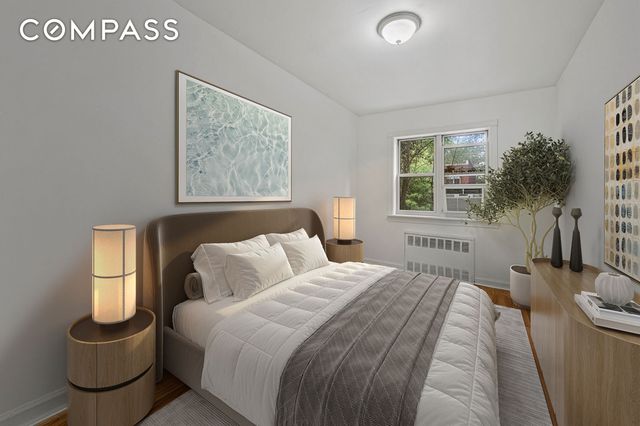 1250 E 98th Street, New York City, NY 11236