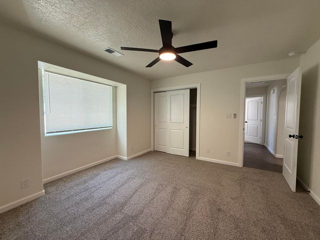 14 Burch Lane, Los Lunas, NM 87031