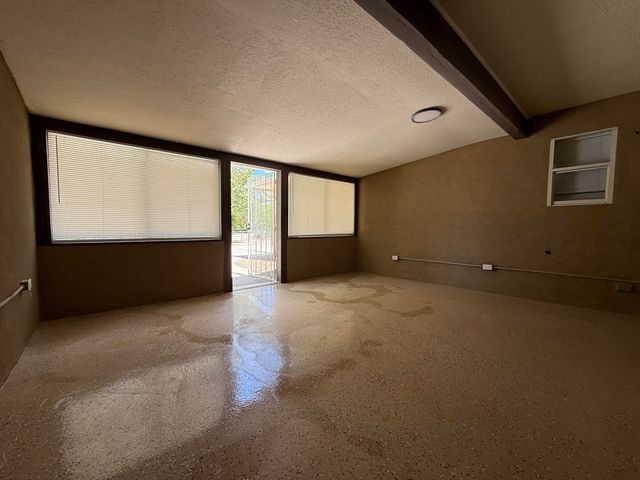 14 Burch Lane, Los Lunas, NM 87031