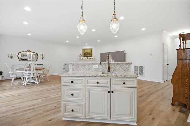 901 Walhalla CT, Roanoke, VA 24019