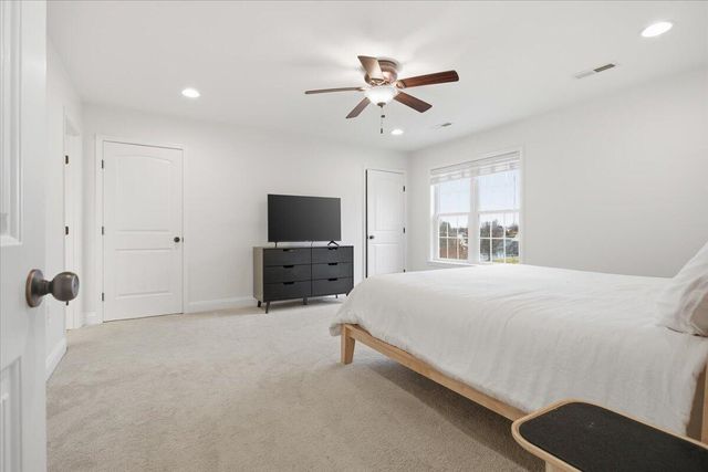 901 Walhalla CT, Roanoke, VA 24019