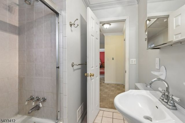30 Rieder Rd, Edison Twp., NJ 08817