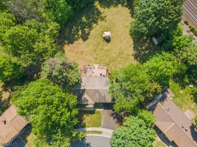 30 Rieder Rd, Edison Twp., NJ 08817